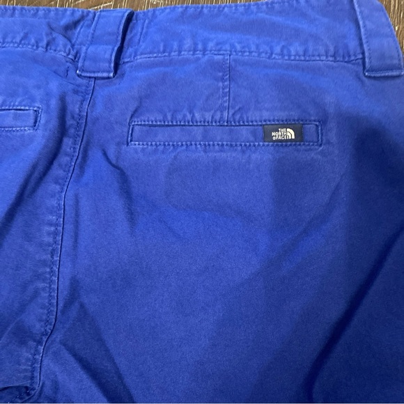 The North Face Women’s Size 8 Bermuda Walking Shorts - Picture 14 of 14